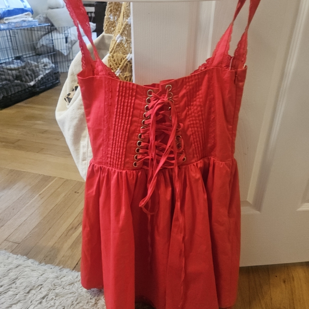 Red Sleeveless Dress - Picture 5 of 5